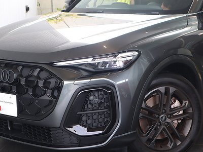 2025 AUDI Q5 photo 3