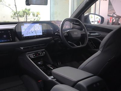 2025 AUDI Q5 thumbnail 50