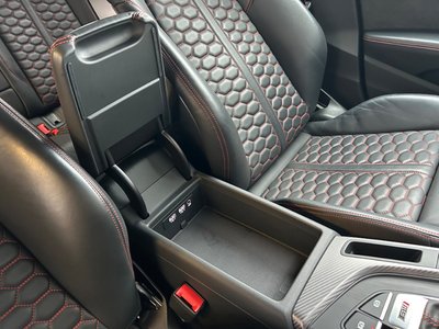صورة 17 لـ 2020 AUDI RS4 AVANT