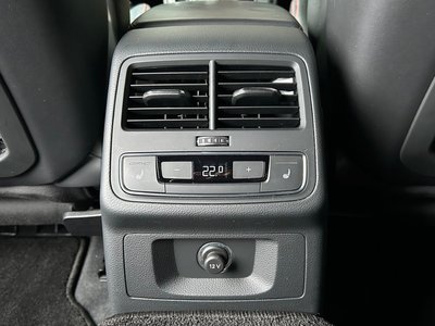 صورة 27 لـ 2020 AUDI RS4 AVANT