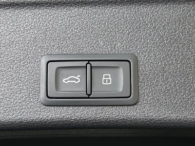 صورة 29 لـ 2020 AUDI RS4 AVANT