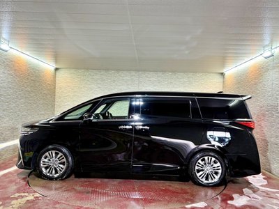 صورة 24 لـ 2024 Toyota ALPHARD