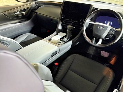 صورة 17 لـ 2024 Toyota ALPHARD