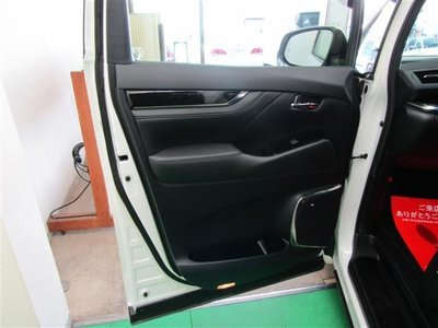 2023 Toyota ALPHARD — фото 43