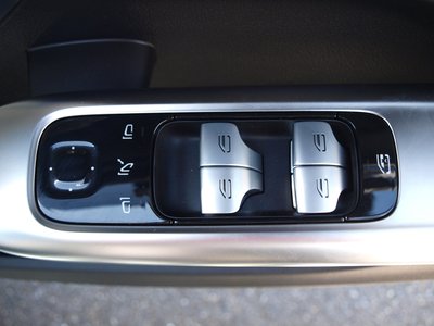2026 Mercedes-BENZ C-CLASS thumbnail 35