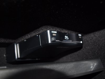 2026 Mercedes-BENZ C-CLASS thumbnail 25