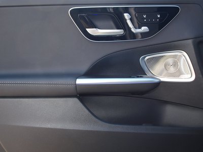 2026 Mercedes-BENZ C-CLASS photo 15