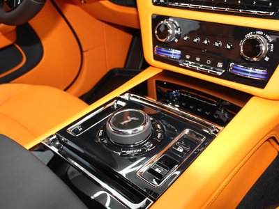 صورة 32 لـ 2025 ROLLS-ROYCE SPECTRE