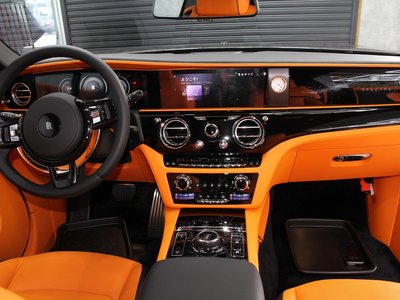 صورة 30 لـ 2025 ROLLS-ROYCE SPECTRE