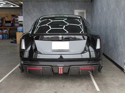 صورة 17 لـ 2025 ROLLS-ROYCE SPECTRE
