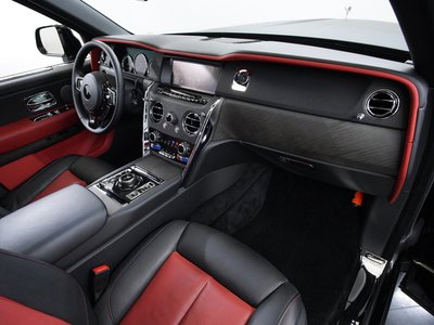صورة 38 لـ 2019 ROLLS-ROYCE CULLINAN