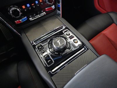 صورة 49 لـ 2019 ROLLS-ROYCE CULLINAN