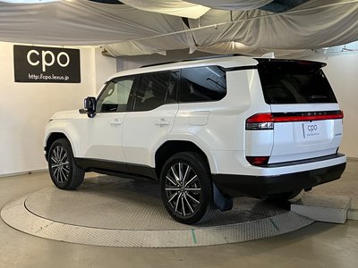 صورة 4 لـ 2025 Lexus GX