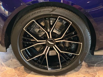 2024 Aston Martin VANTAGE — миниатюра 18