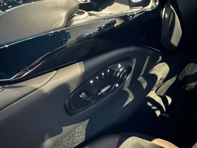 2024 Aston Martin VANTAGE — миниатюра 30