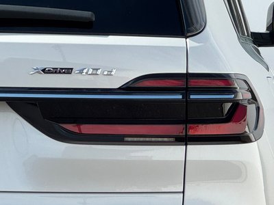 2023 BMW X7 — фото 12