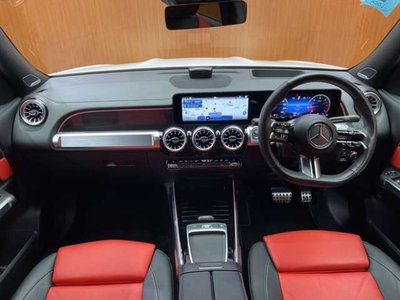 2023 Mercedes-BENZ GLB photo 4