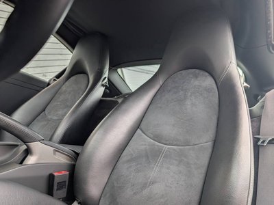 2009 Porsche CAYMAN photo 9