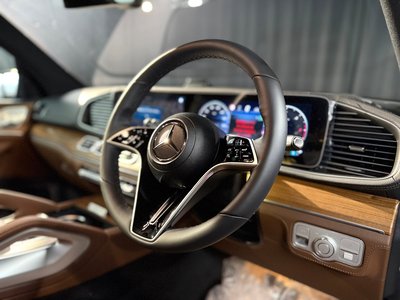 2026 Mercedes-BENZ GLE photo 8
