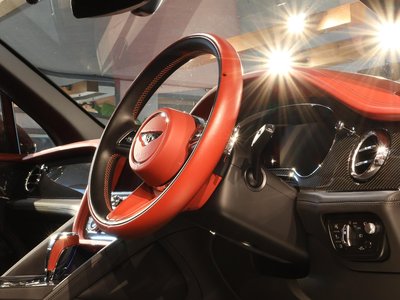 صورة مصغرة 37 لـ 2021 Bentley BENTAYGA