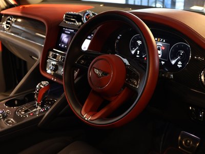 صورة مصغرة 6 لـ 2021 Bentley BENTAYGA