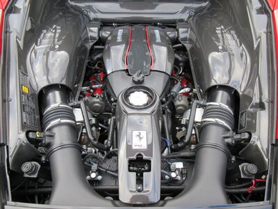 2020 Ferrari 488 PISTA — миниатюра 37