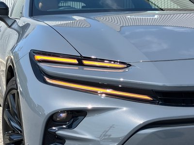 2025 Toyota CROWN SPORT photo 14