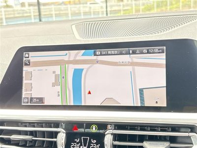 2021 BMW 3 SERIES photo 2