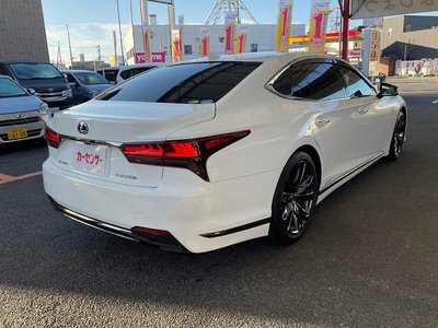 2021 Lexus LS — миниатюра 14