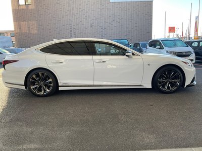 2021 Lexus LS — миниатюра 10