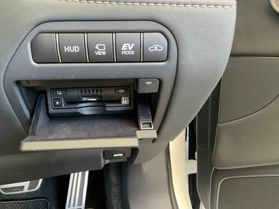 2021 Lexus LS — миниатюра 33