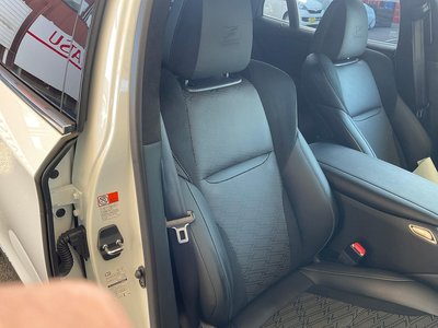 2021 Lexus LS — миниатюра 24