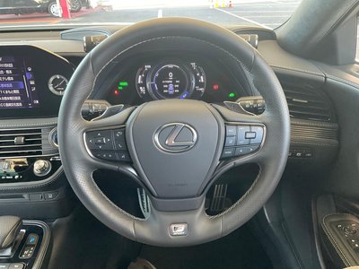 2021 Lexus LS — миниатюра 26