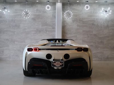 صورة 8 لـ 2025 Ferrari SF90 SPIDER