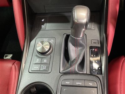 2023 Lexus IS thumbnail 18