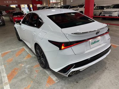 2023 Lexus IS thumbnail 34