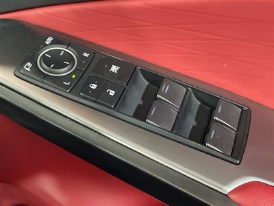 2023 Lexus IS photo 12