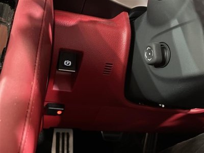 2023 Lexus IS thumbnail 19
