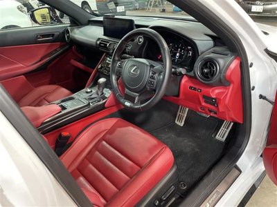 2023 Lexus IS thumbnail 26