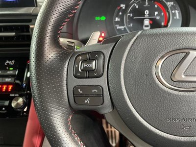 2023 Lexus IS photo 8