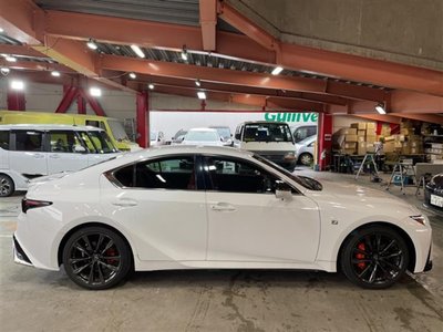 2023 Lexus IS thumbnail 37