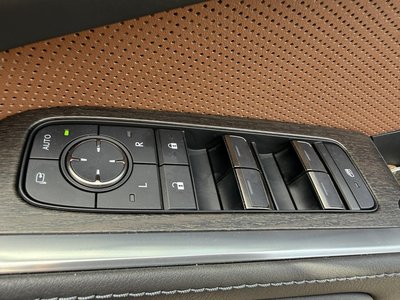 2025 Lexus GX 缩略图 36