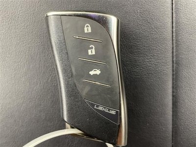 2018 Lexus LS photo 11
