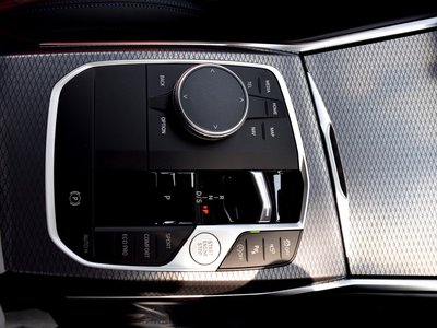 2024 BMW 3 SERIES TOURING photo 12