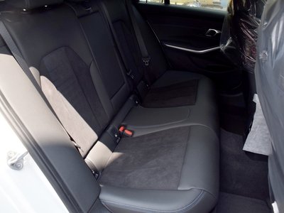 2024 BMW 3 SERIES TOURING photo 6