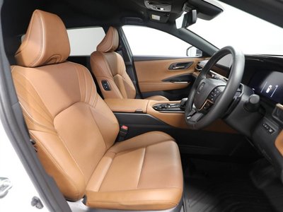 2025 Toyota CROWN ESTATE thumbnail 19