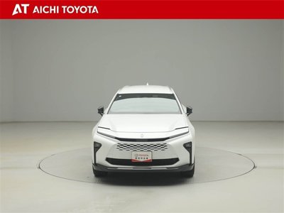2025 Toyota CROWN ESTATE photo 9