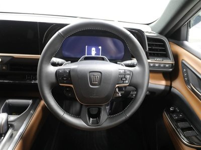 2025 Toyota CROWN ESTATE thumbnail 24
