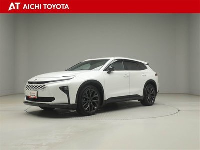 2025 Toyota CROWN ESTATE photo 1