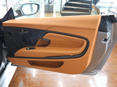 2023 Aston Martin DBS VOLANTE — миниатюра 28